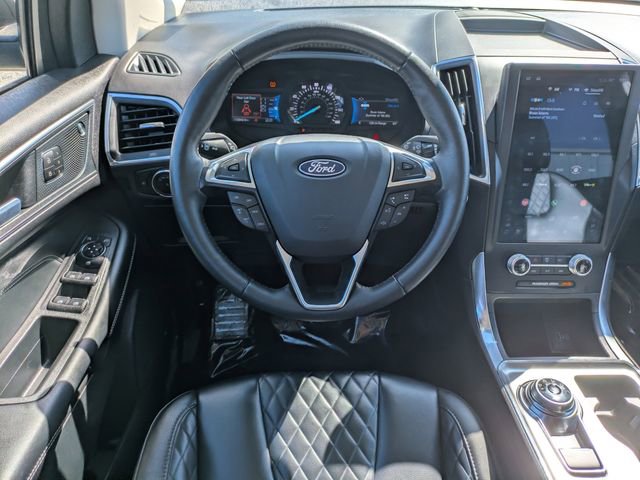 Used 2024 Ford Edge Titanium AWD/4WD image 13