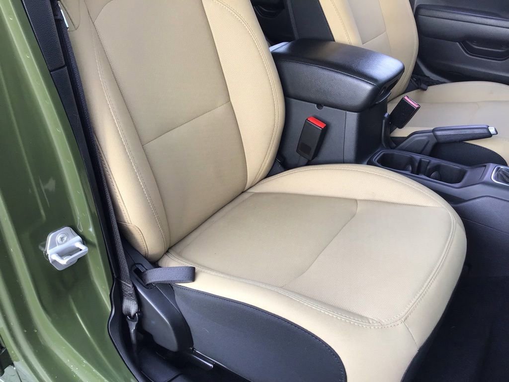 Used 2023 Jeep Wrangler Sport S image 11