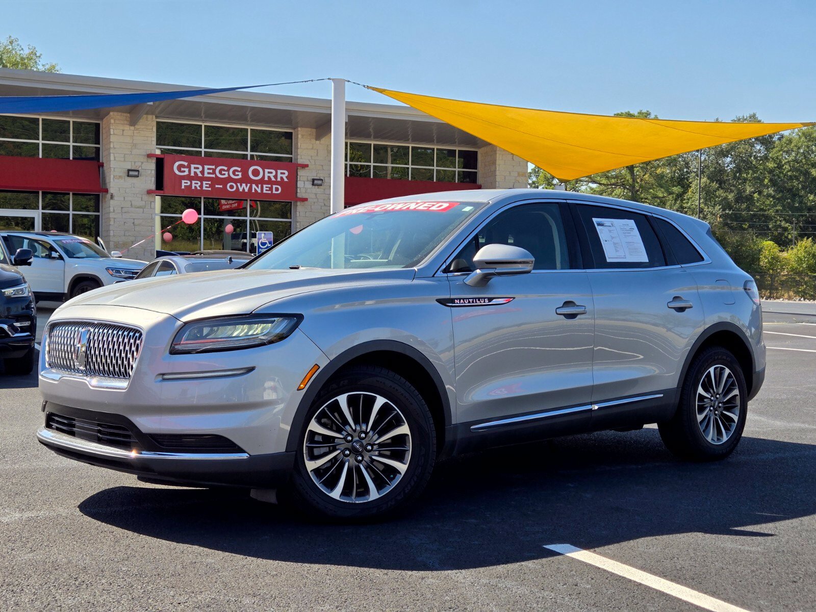 Used 2023 Lincoln Nautilus Reserve w/ Cargo Utility Package AWD/4WD image 1