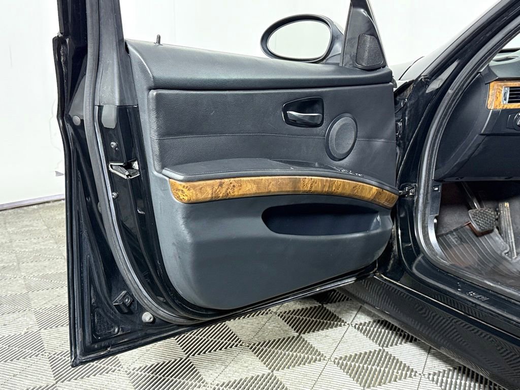Used 2007 BMW 328i Sedan RWD image 22