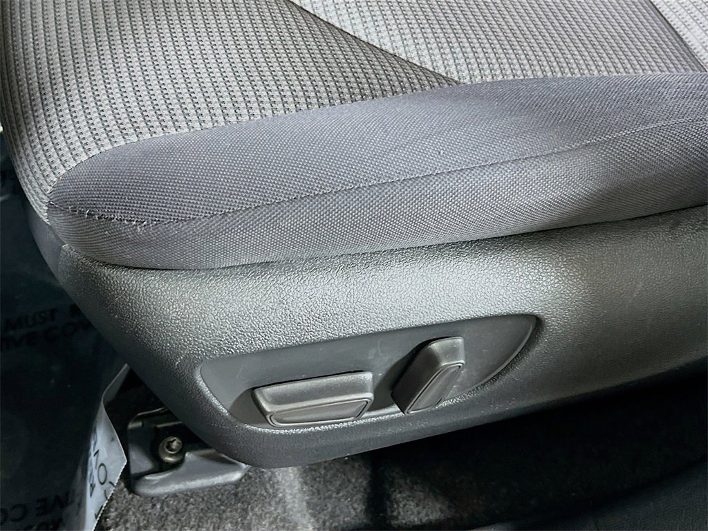 Certified 2024 Toyota Highlander LE image 18