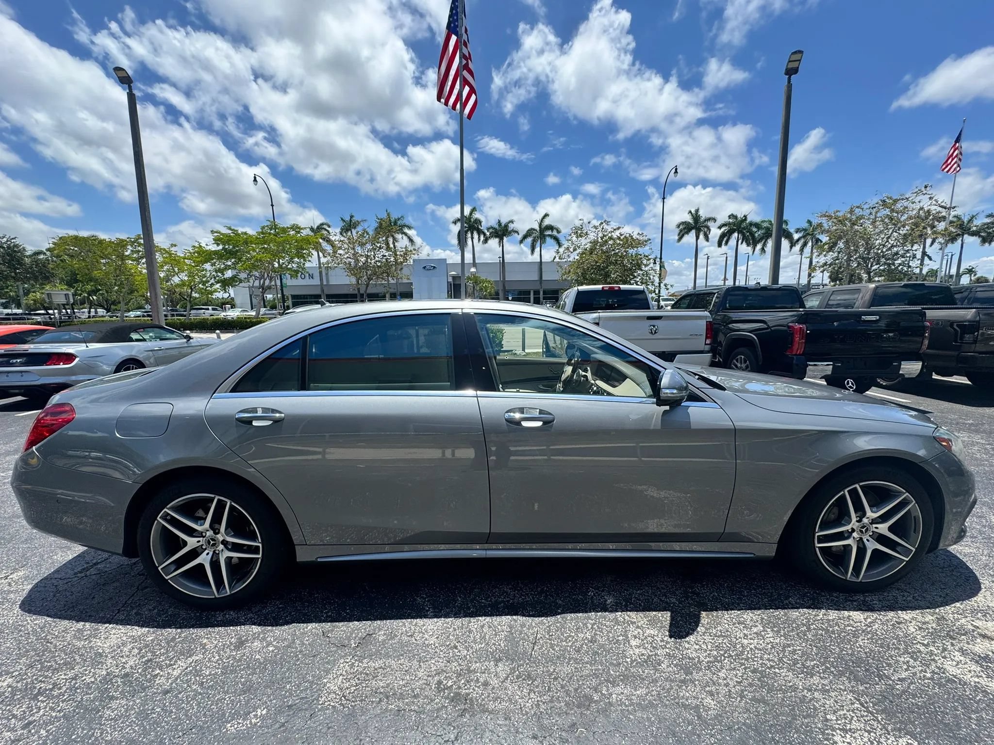 Used 2014 Mercedes-Benz S 550 Sedan image 14
