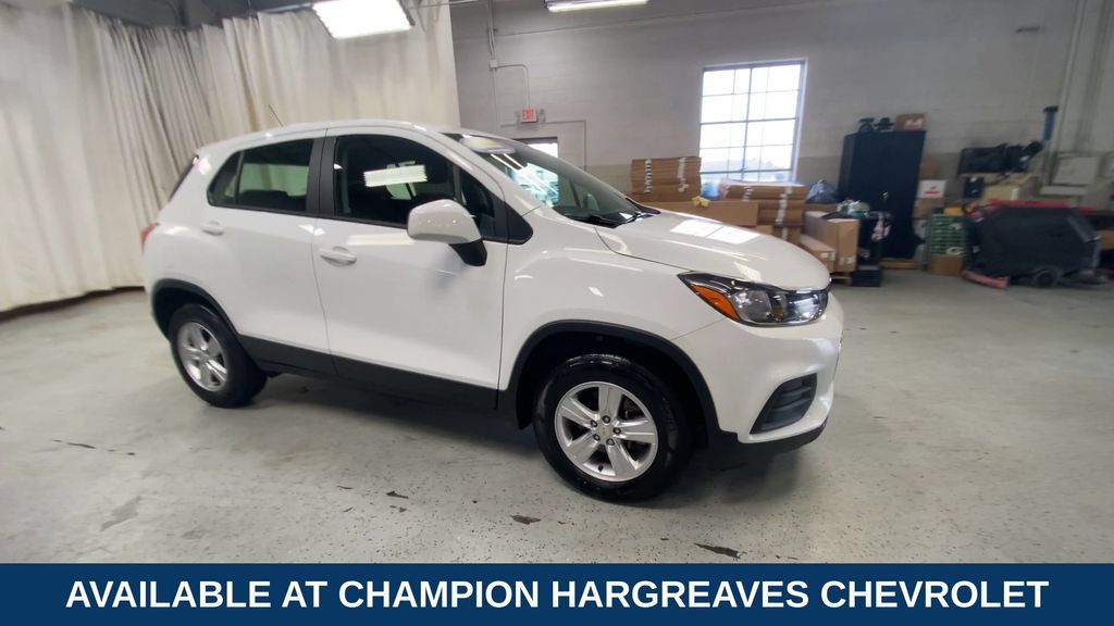 Certified 2018 Chevrolet Trax LS AWD/4WD image 2