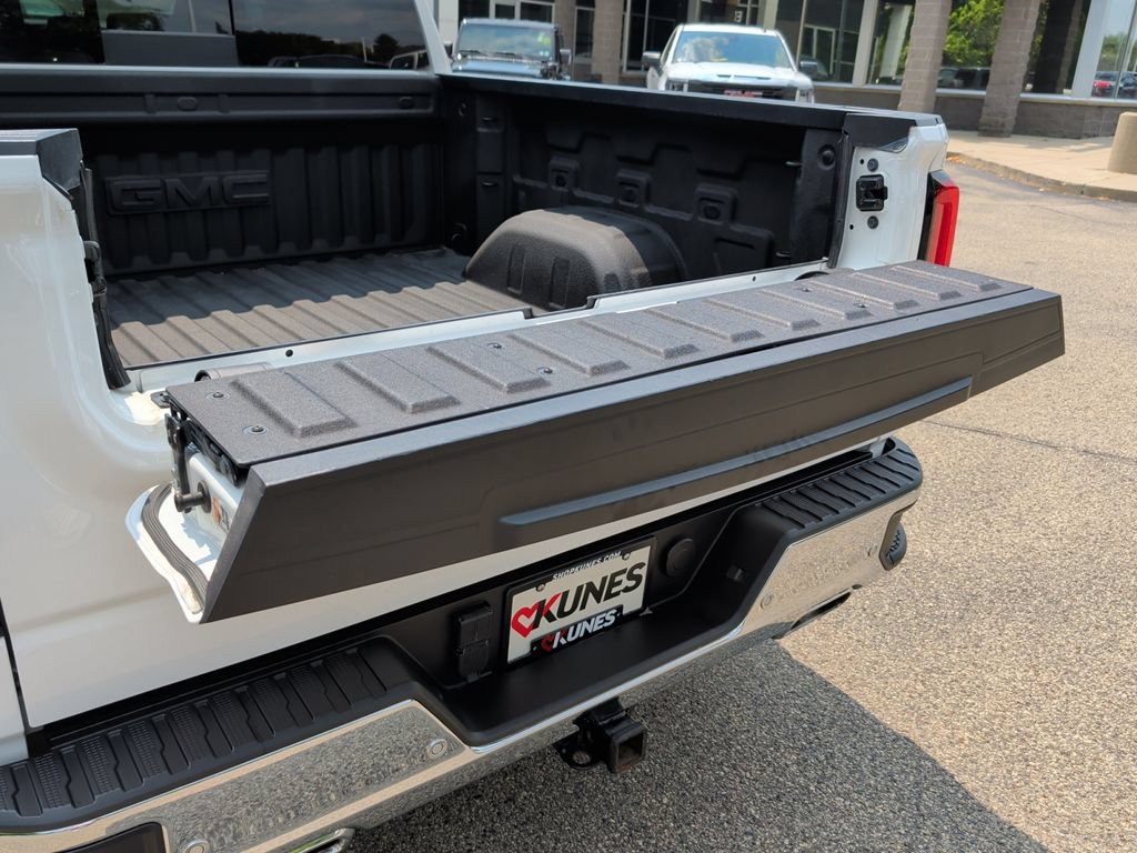 Used 2020 GMC Sierra 1500 SLT w/ SLT Premium Plus Package AWD/4WD image 45