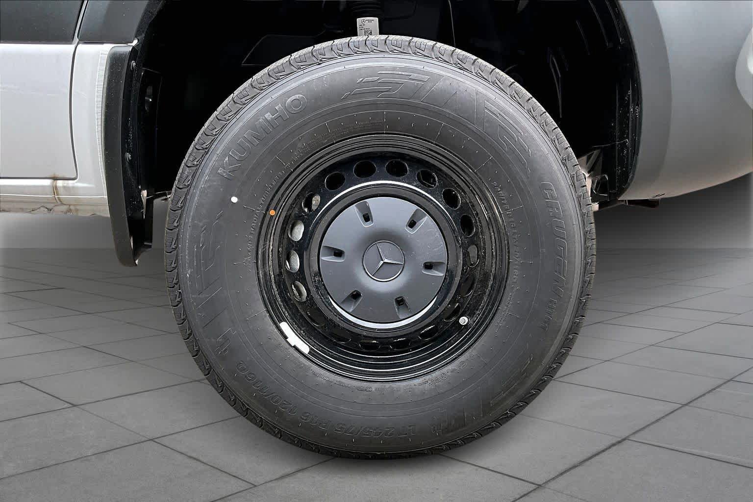 New 2025 Mercedes-Benz Sprinter 2500 image 21