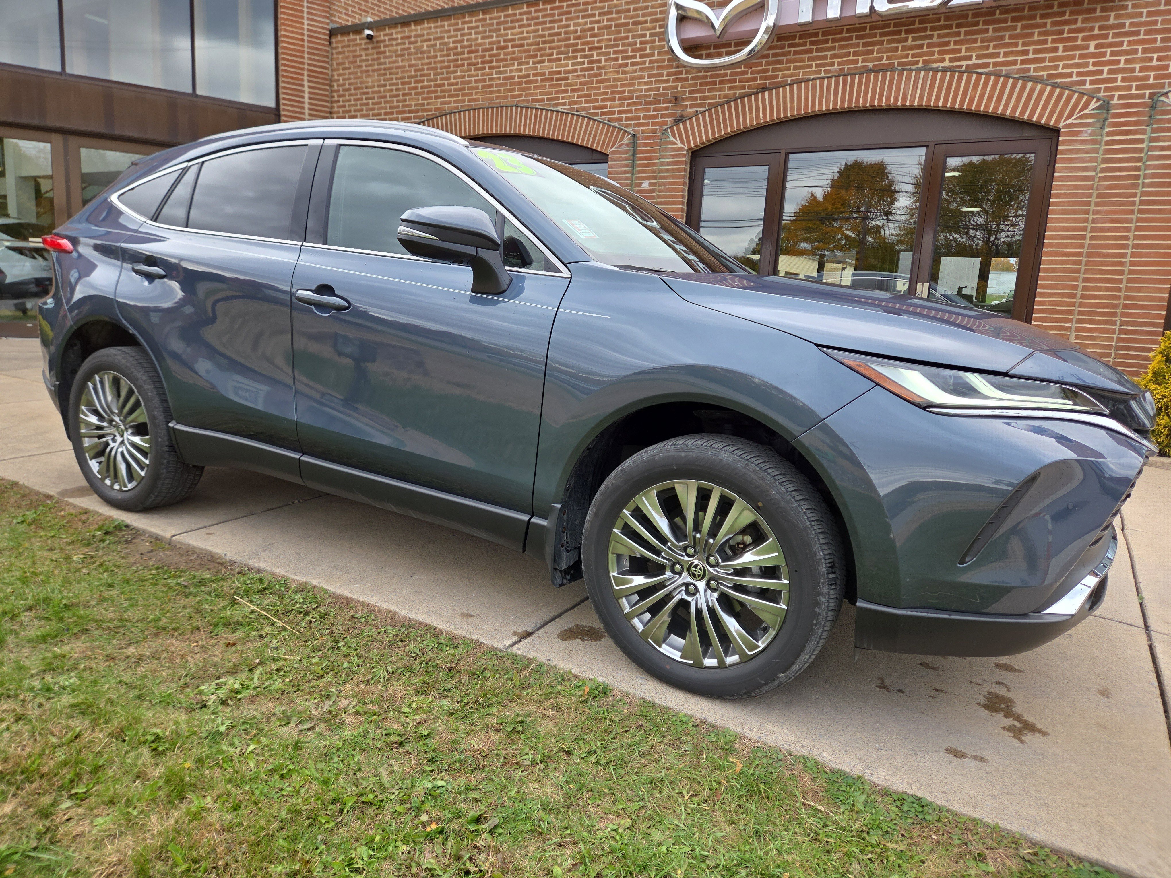 Used 2023 Toyota Venza XLE