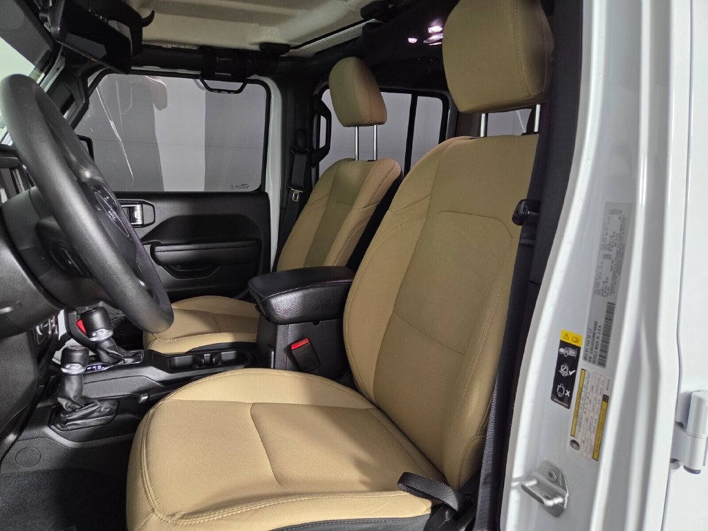 Used 2022 Jeep Wrangler Unlimited Sport AWD/4WD image 11