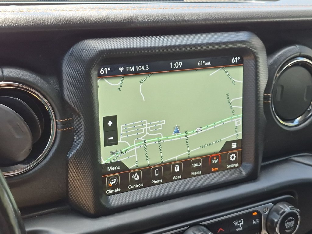 Certified 2020 Jeep Wrangler Unlimited Sahara AWD/4WD image 15