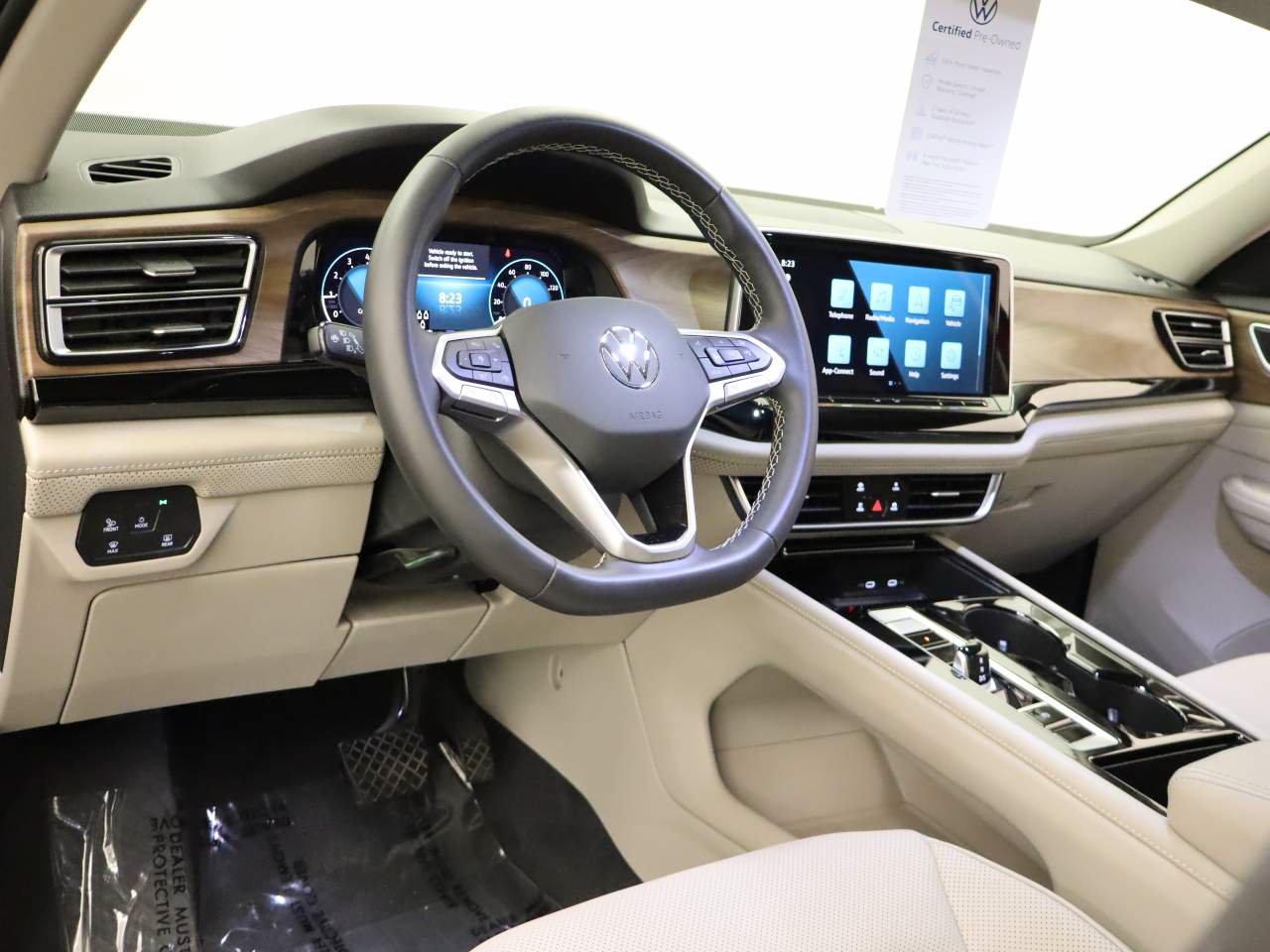 Certified 2024 Volkswagen Atlas SE FWD image 15
