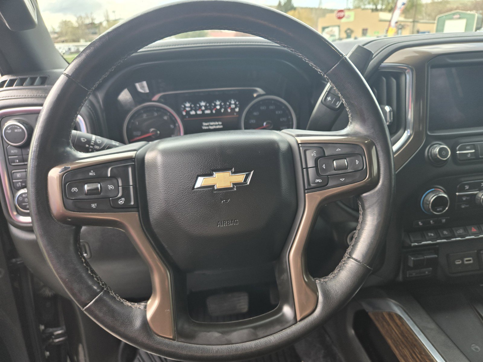 Used 2021 Chevrolet Silverado 1500 High Country w/ Z71 Off-Road Package image 11