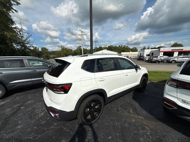 New 2026 Volkswagen Taos SEL AWD/4WD image 8