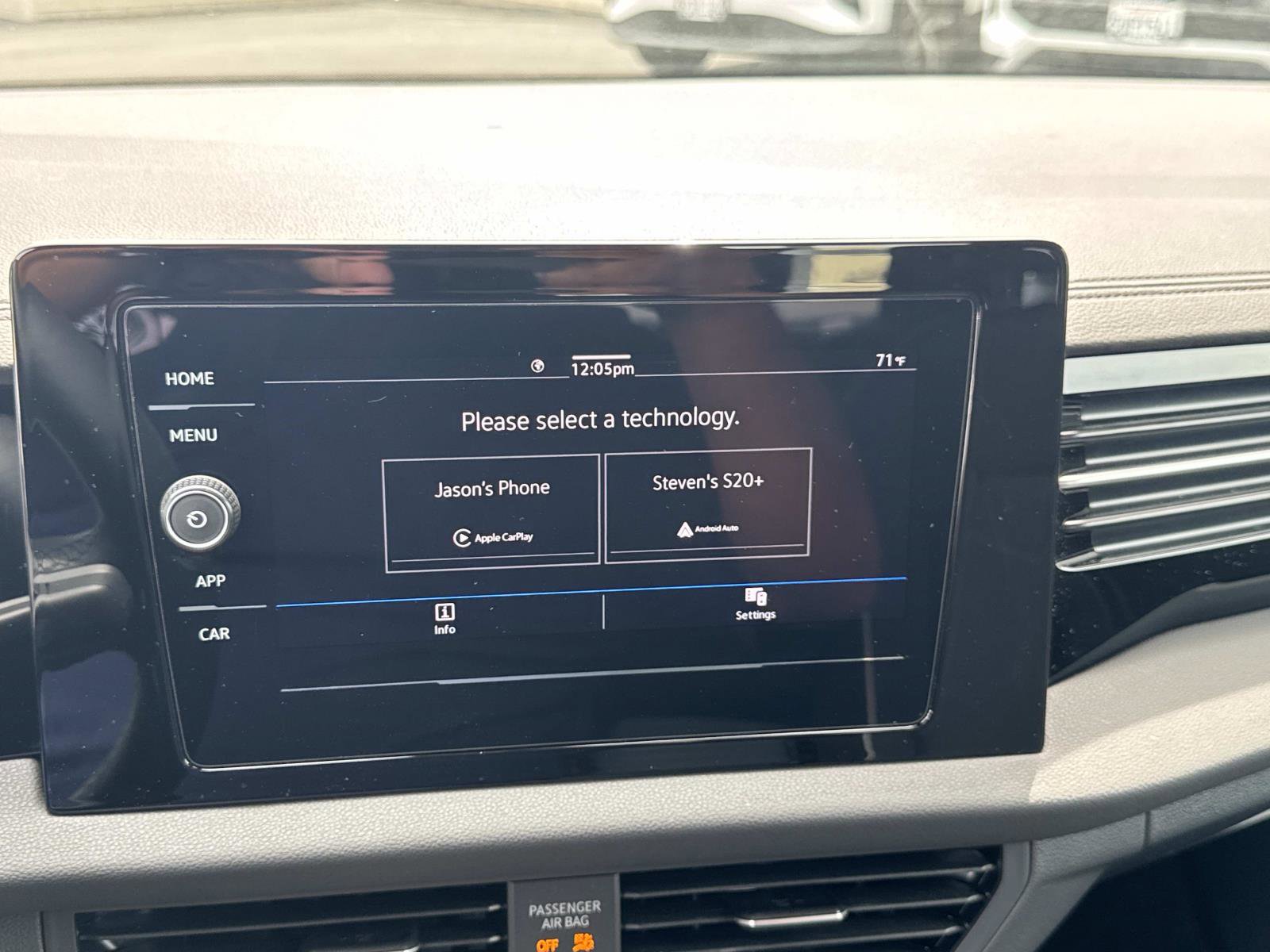 Certified 2025 Volkswagen Jetta Sport image 21