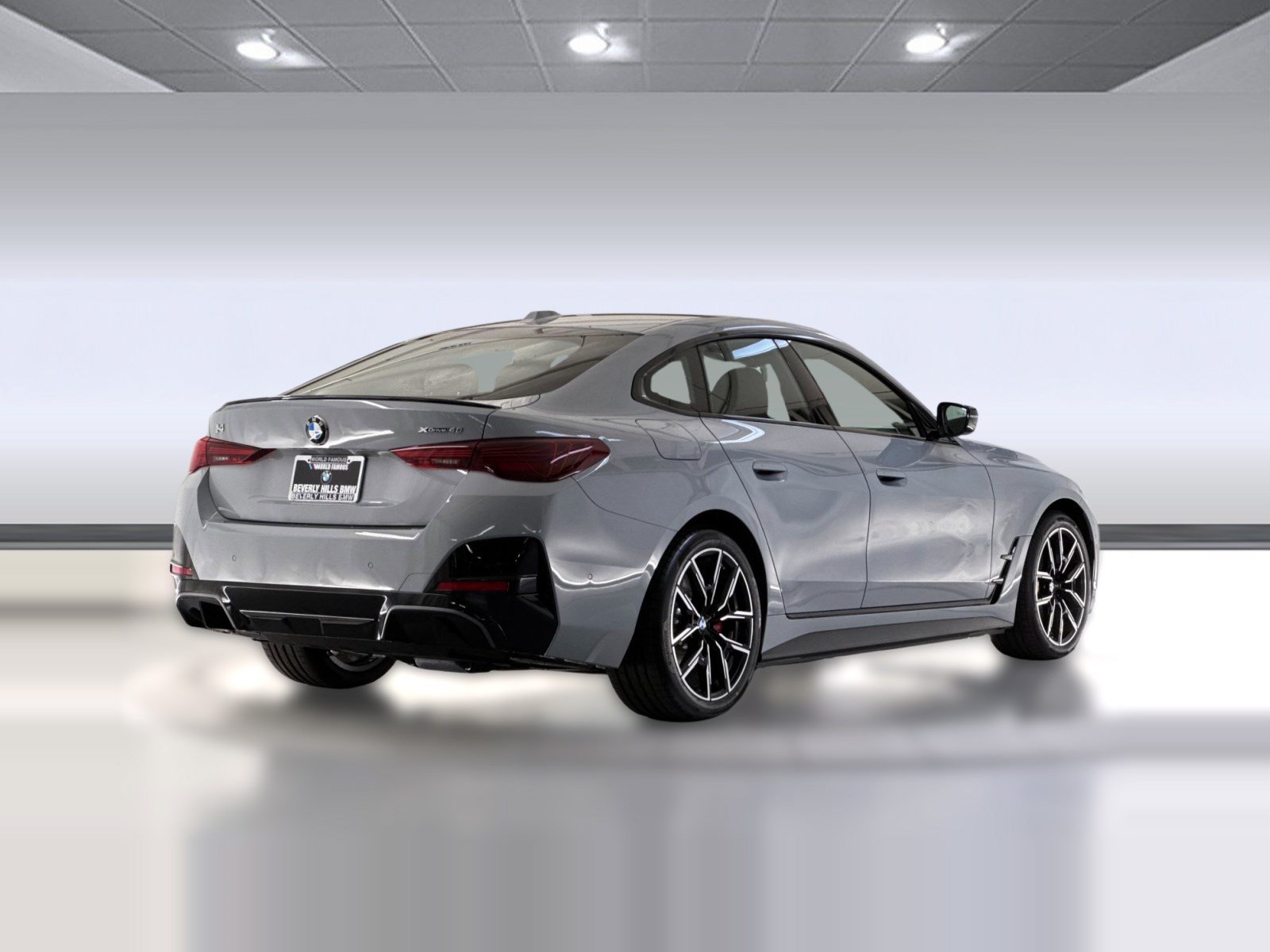 New 2026 BMW i4 xDrive40i w/ M Sport Package AWD/4WD image 9