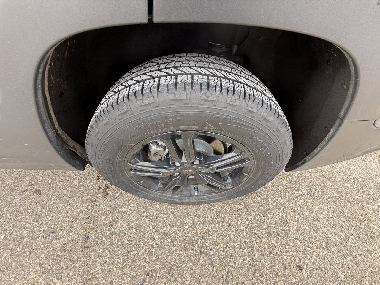 Used 2024 GMC Terrain AT4 image 20