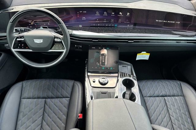 New 2026 Cadillac Escalade IQ Sport 1 w/ LPO, ONYX Package image 13