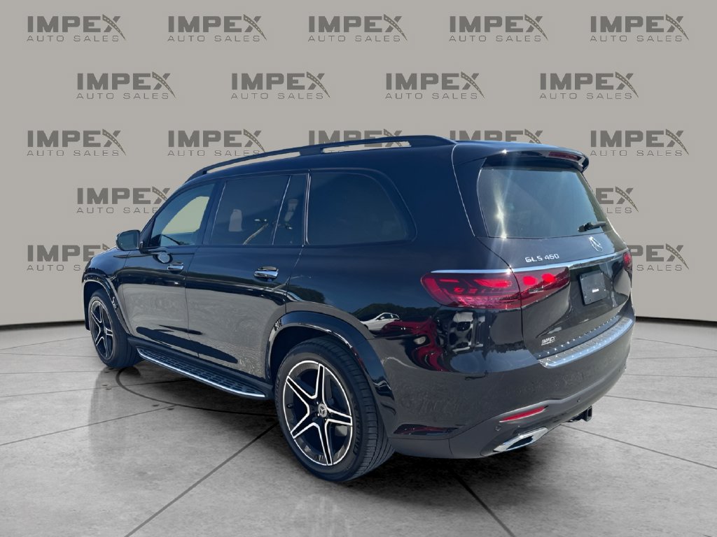 Used 2025 Mercedes-Benz GLS 450 4MATIC image 3