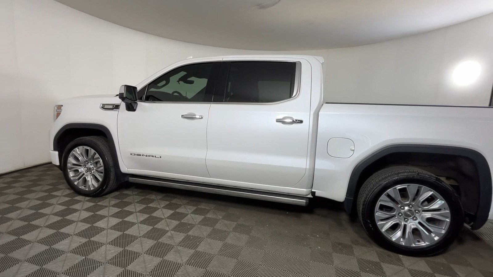 Used 2021 GMC Sierra 1500 Denali w/ Denali Ultimate Package AWD/4WD image 13