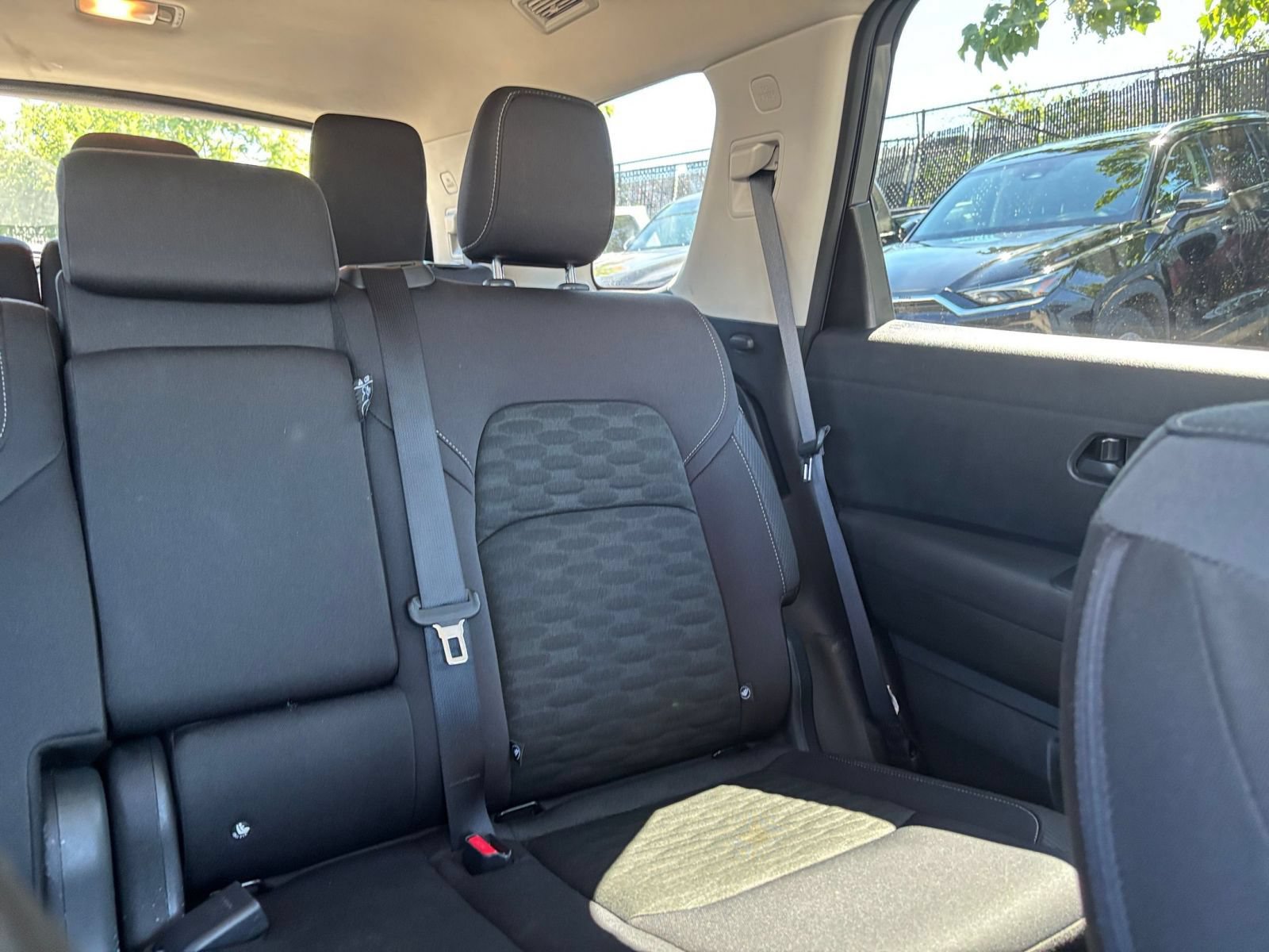Used 2025 Nissan Pathfinder SV AWD/4WD image 30