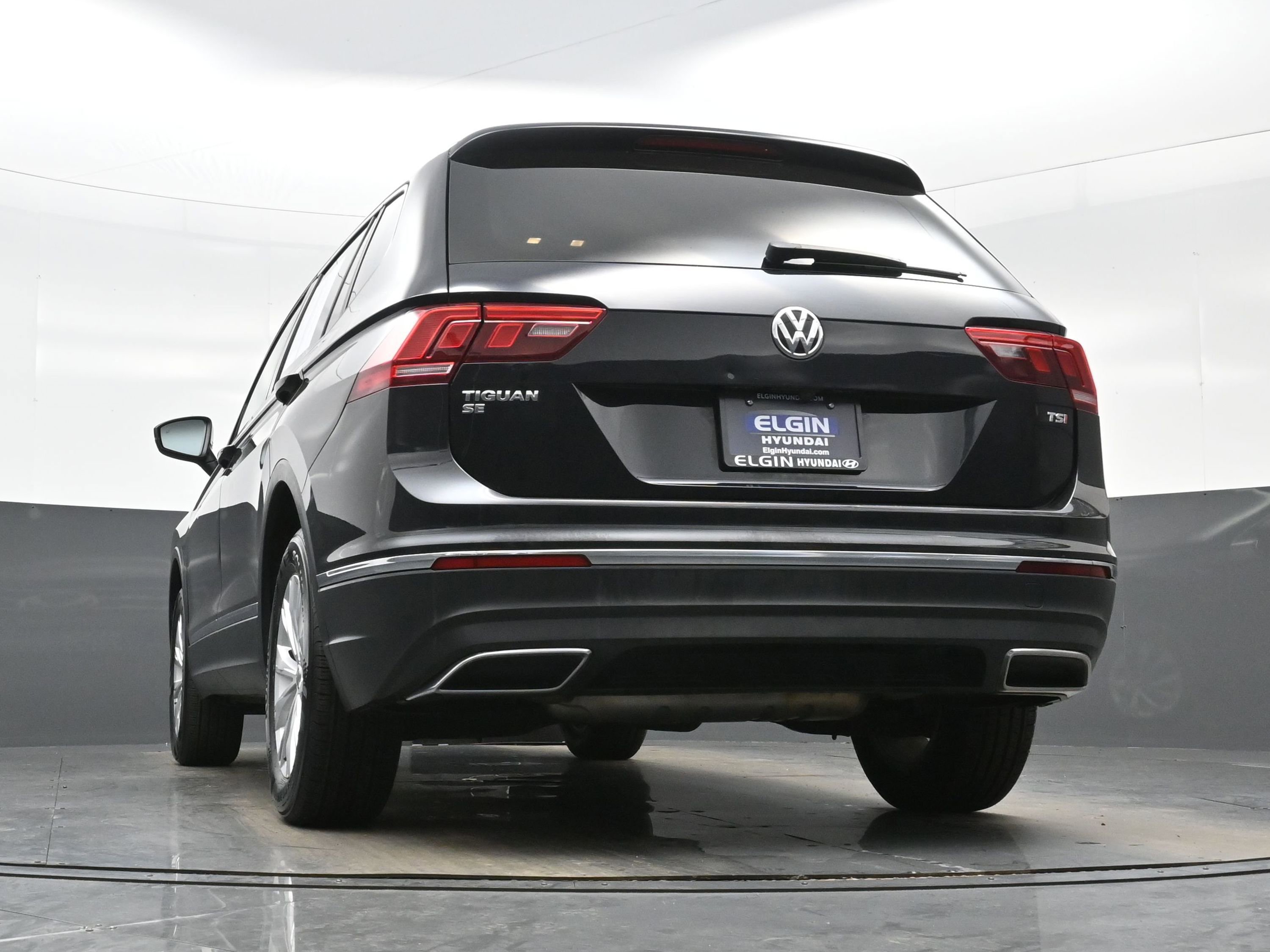 Used 2018 Volkswagen Tiguan SE image 29