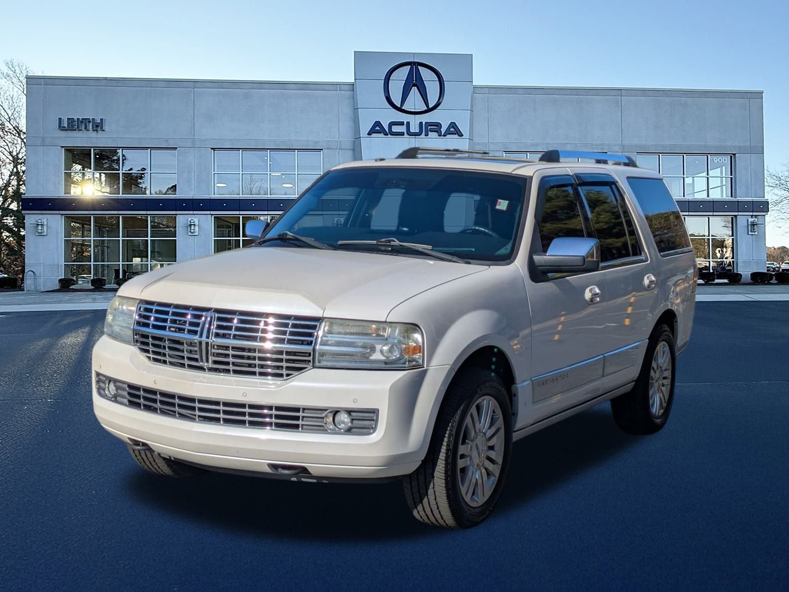 Used 2013 Lincoln Navigator 2WD w/ HD Trailer Tow Pkg image 1