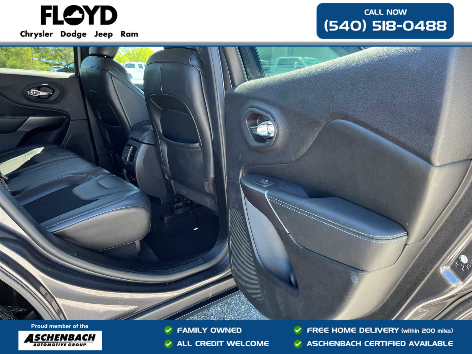 Used 2020 Jeep Cherokee Latitude Plus w/ Comfort/Convenience Group AWD/4WD image 23