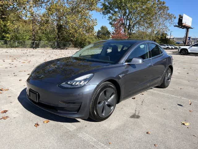 Used 2020 Tesla Model 3 Standard Range RWD image 4