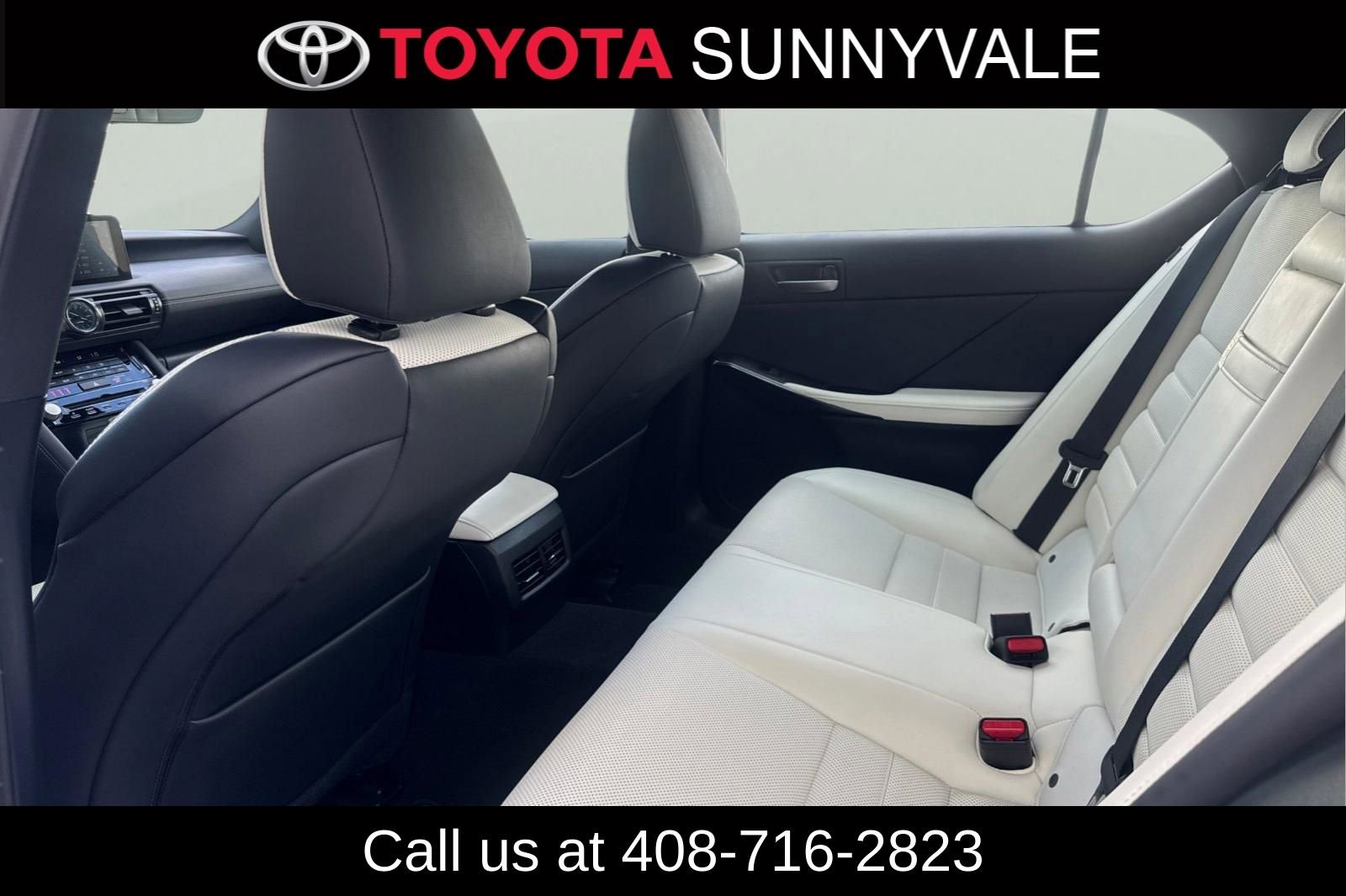 Used 2023 Lexus IS 500 RWD image 5