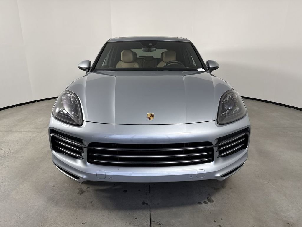 Certified 2023 Porsche Cayenne Platinum Edition image 10
