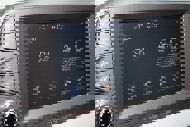 Used 2020 Hyundai Kona Limited image 18