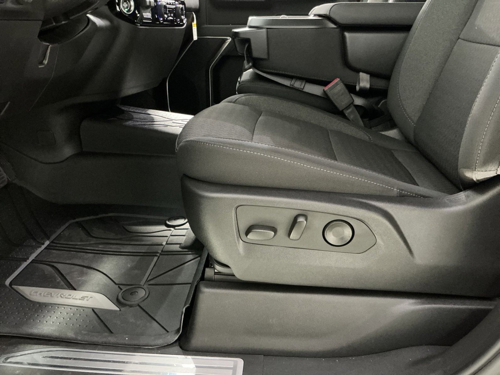 New 2026 Chevrolet Silverado 1500 LT image 22