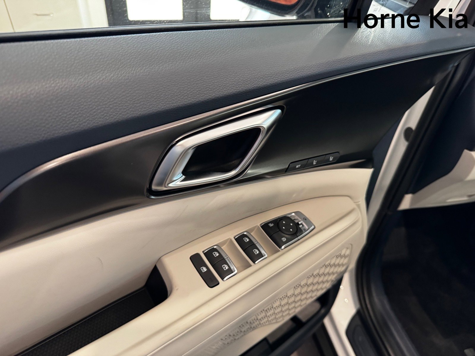 New 2026 Kia Carnival SX Prestige image 22