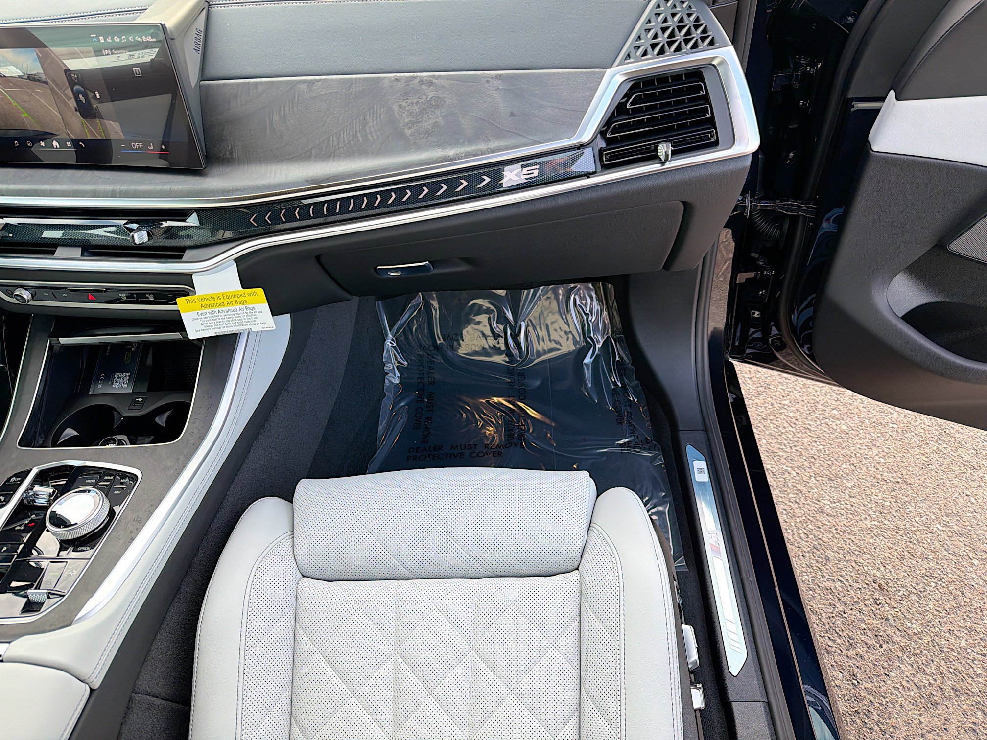 New 2026 BMW X5 xDrive50e w/ Executive Package image 18