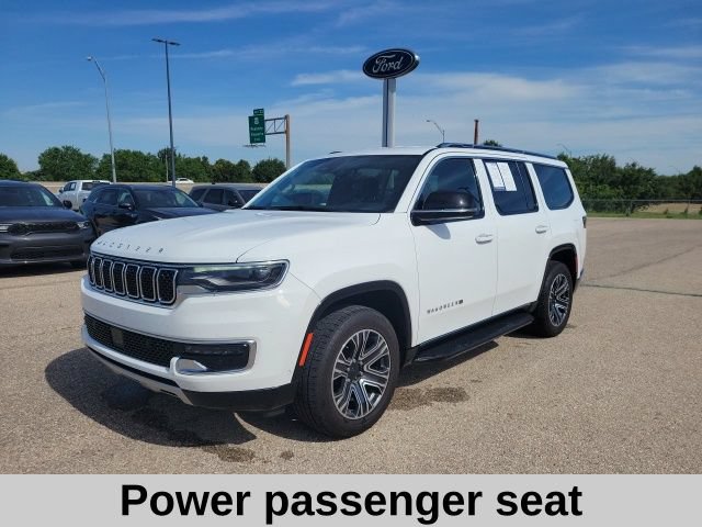 Used 2024 Jeep Wagoneer Series II w/ Flexible Seating Group RWD image 19