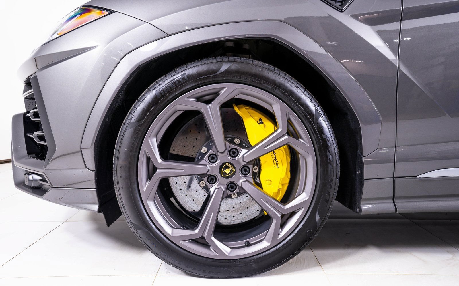 Used 2021 Lamborghini Urus AWD/4WD image 11