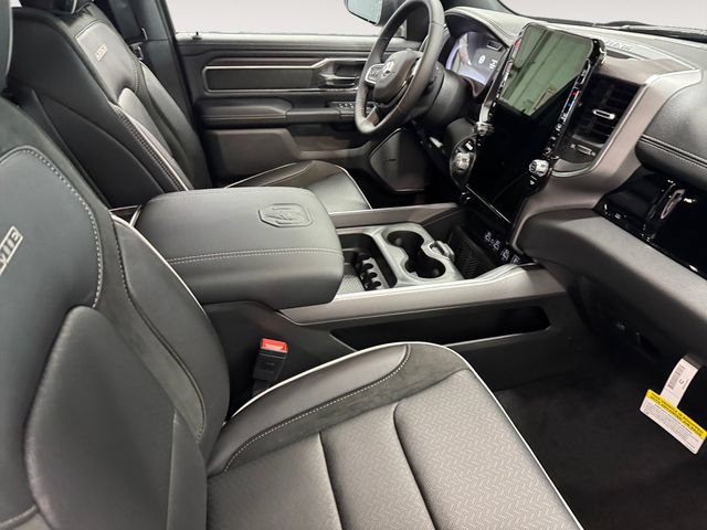 New 2026 RAM 1500 Laramie AWD/4WD image 4