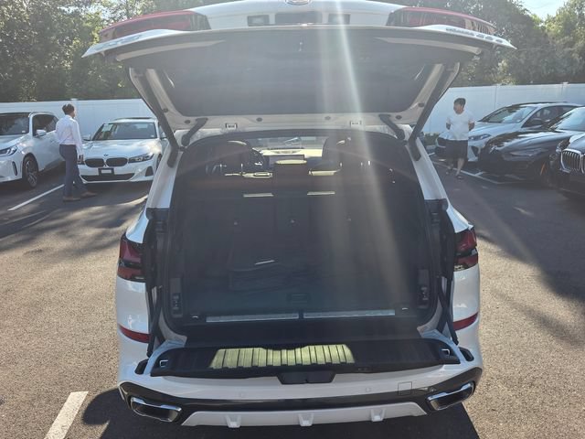 Certified 2024 BMW X5 xDrive50e w/ Executive Package AWD/4WD image 34