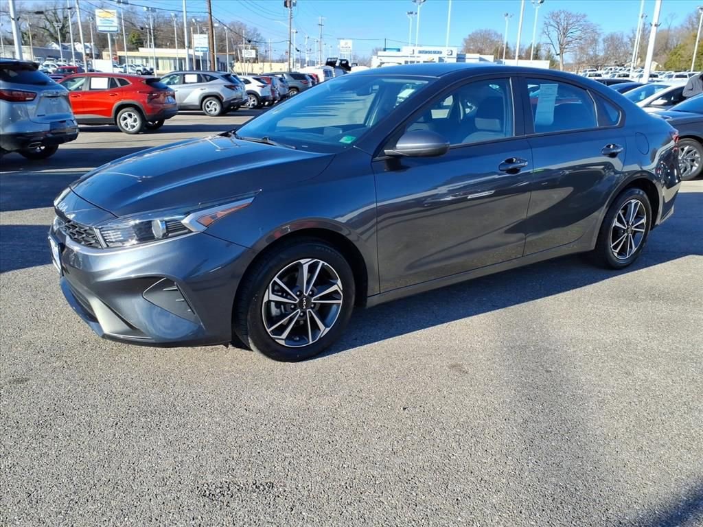 Used 2024 Kia Forte LXS image 8