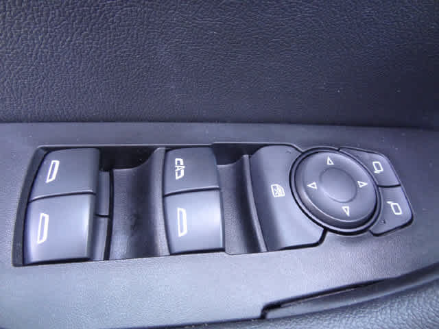 Used 2020 Chevrolet Blazer LT FWD image 15