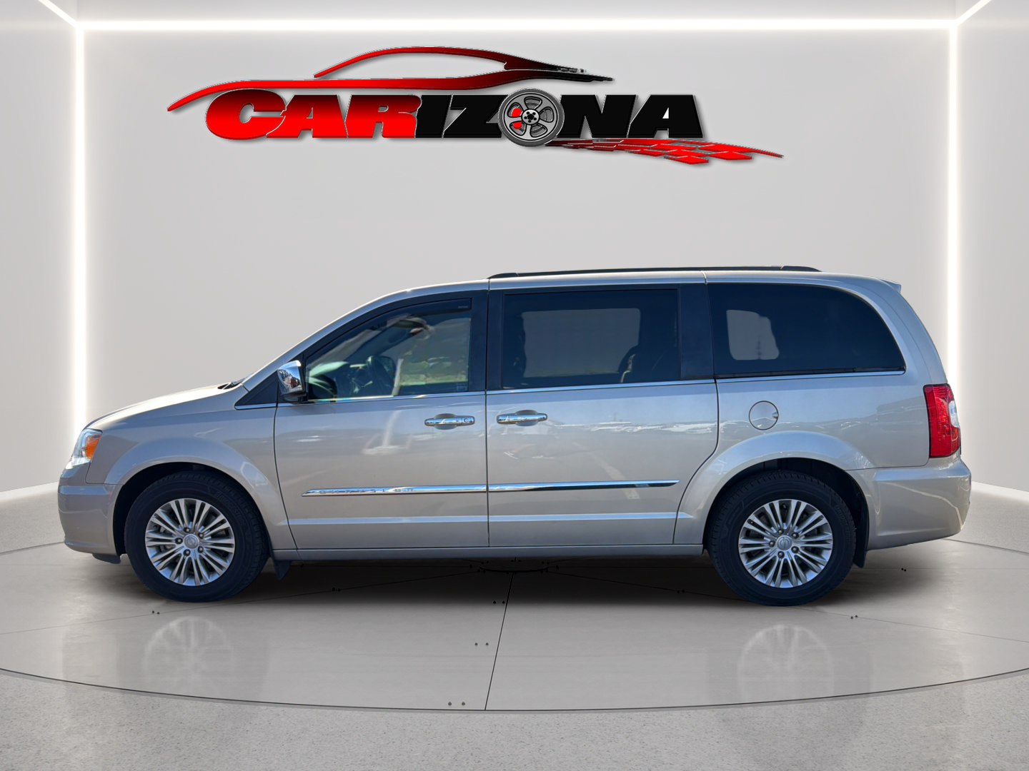 Used 2015 Chrysler Town & Country Touring-L w/ Driver Convenience Group FWD image 6