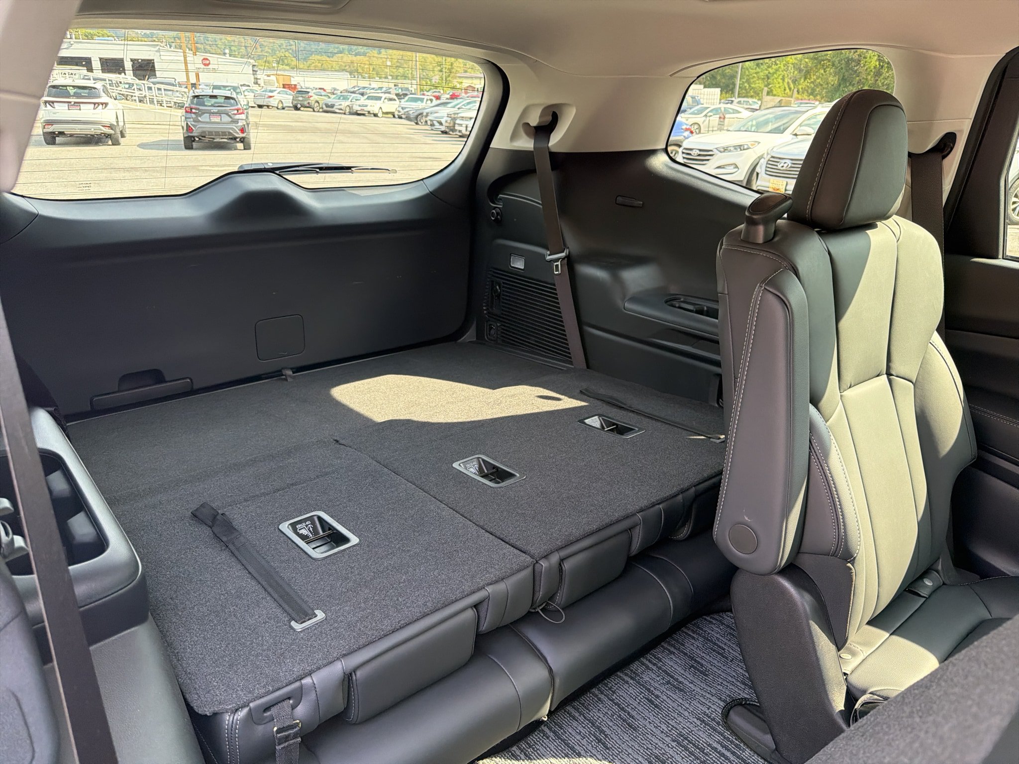 Certified 2026 Subaru Ascent Premium AWD/4WD image 29