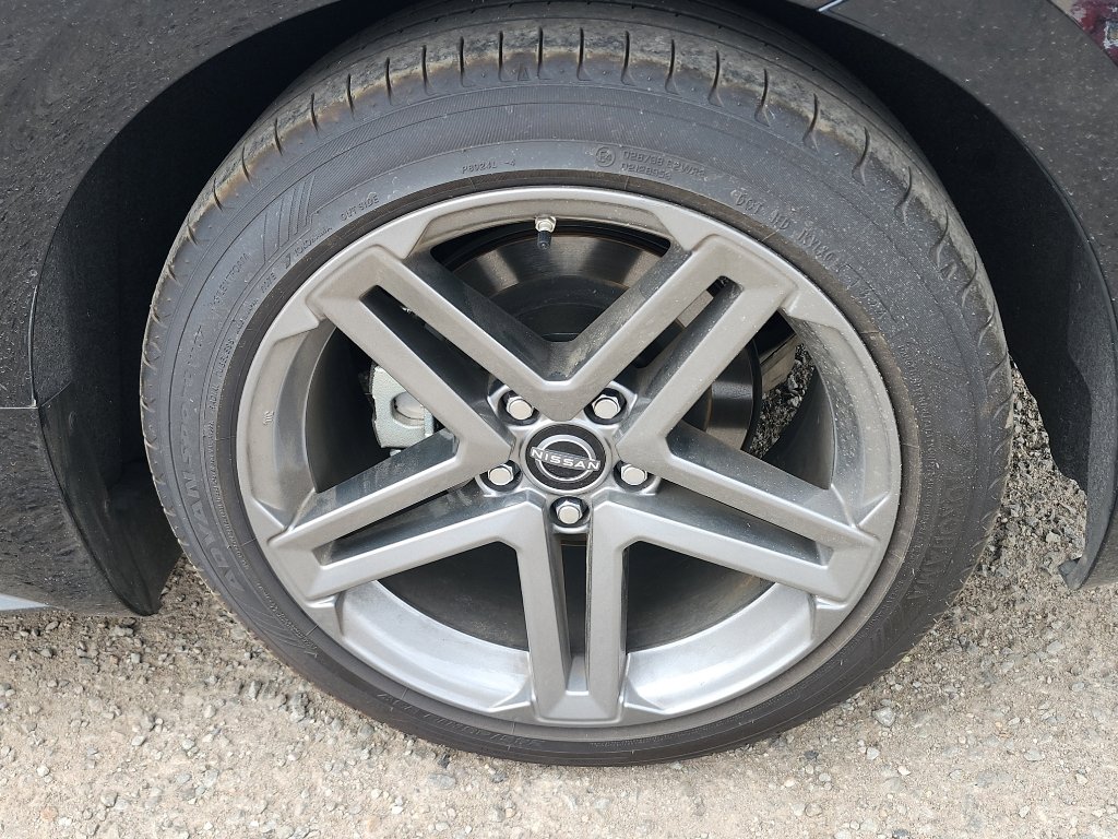 Used 2024 Nissan Z Sport w/ Floor Mat Package image 11