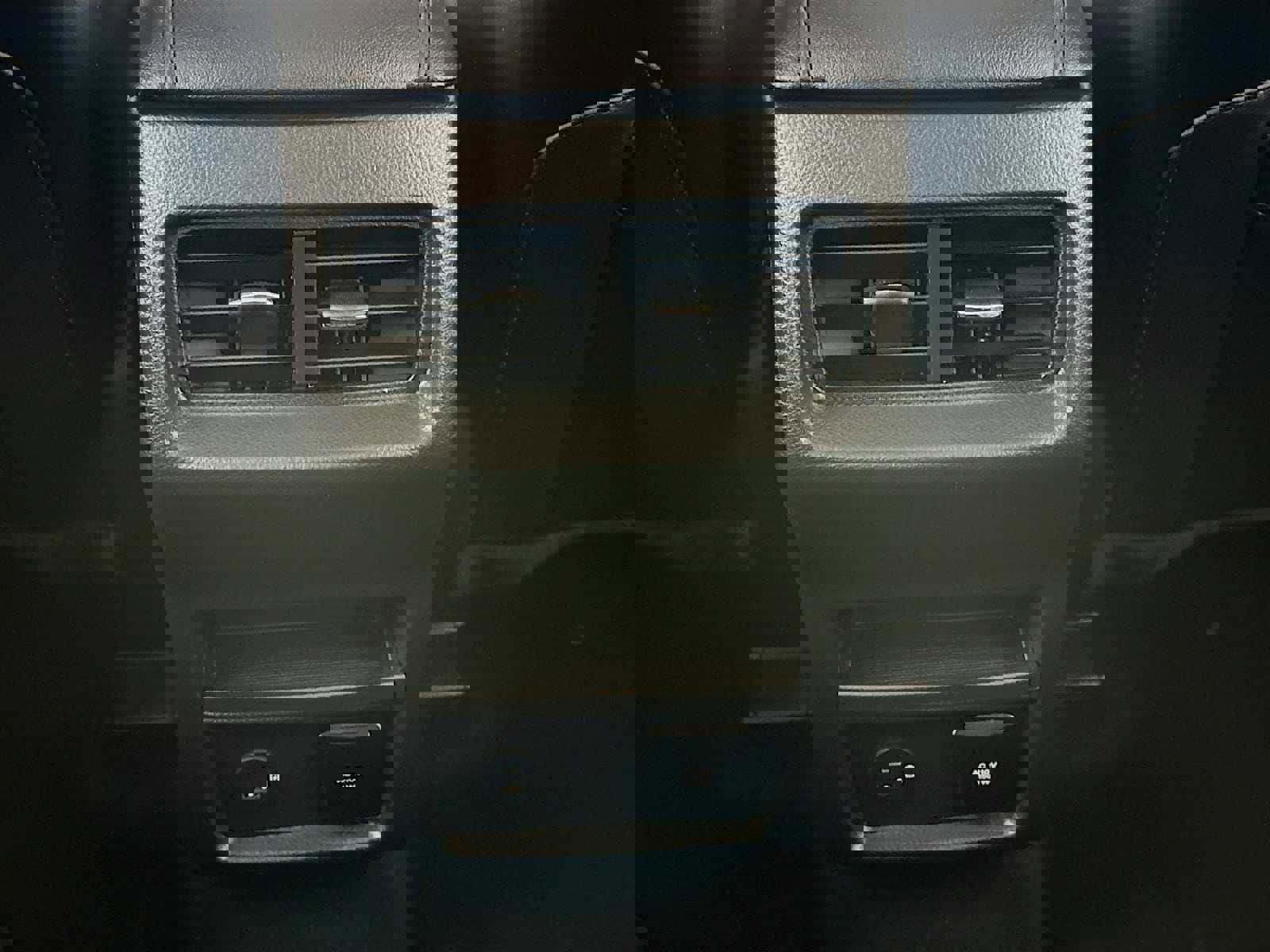 Used 2022 Ford Edge SEL w/ Convenience Package image 44