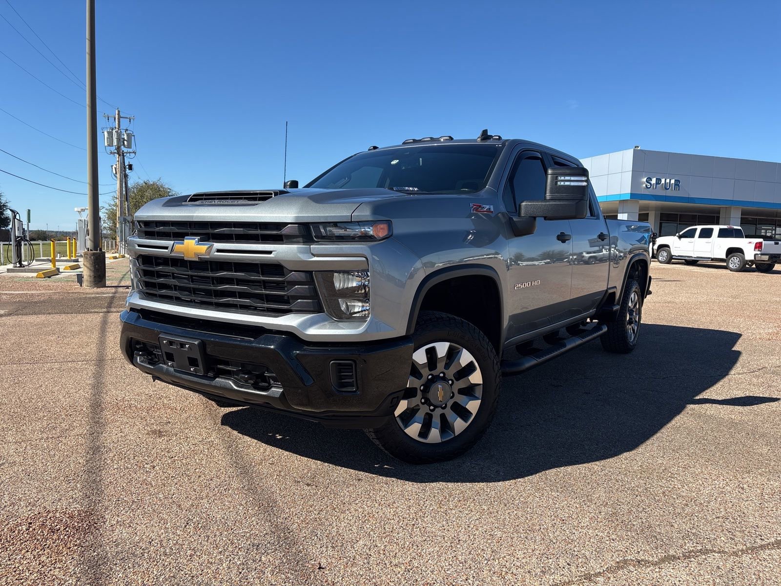 Used 2024 Chevrolet Silverado 2500 Custom w/ Custom Value Package
