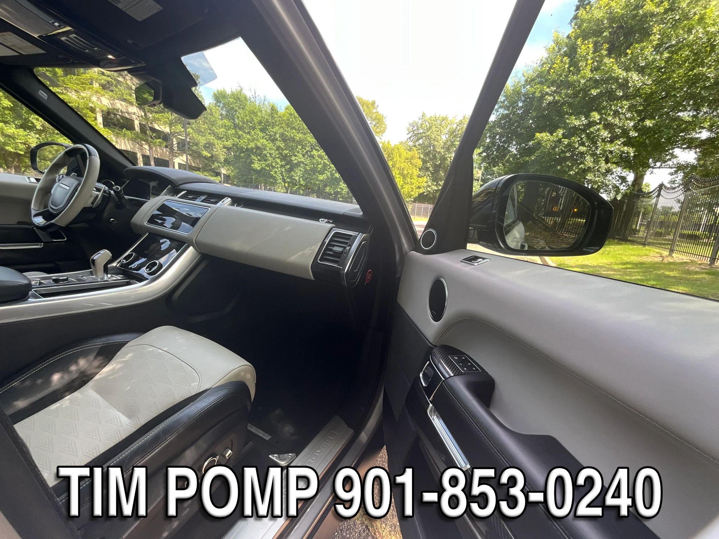 Used 2019 Land Rover Range Rover Sport SVR AWD/4WD image 26