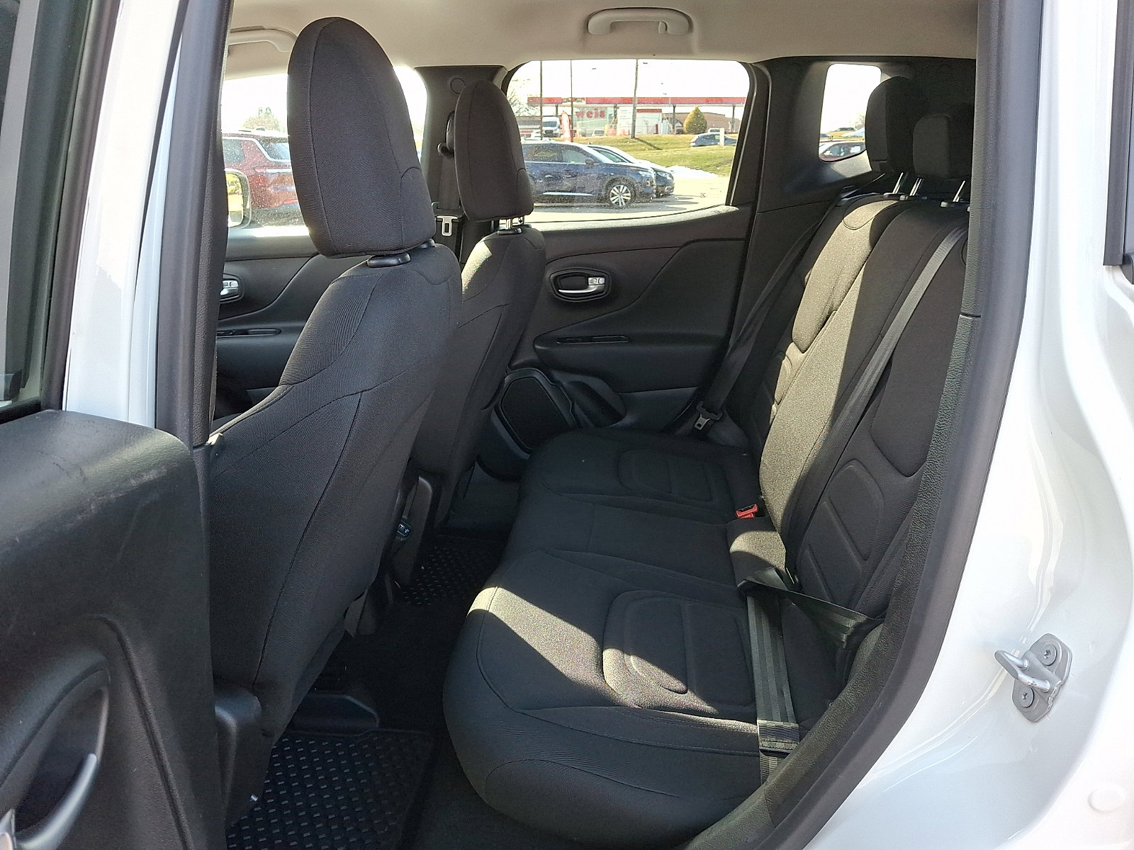 Used 2022 Jeep Renegade Latitude image 12