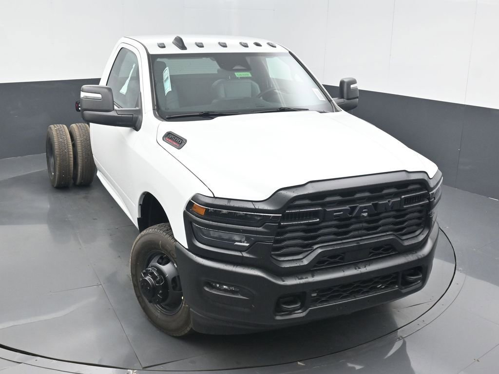 New 2026 RAM 3500 Tradesman AWD/4WD image 31
