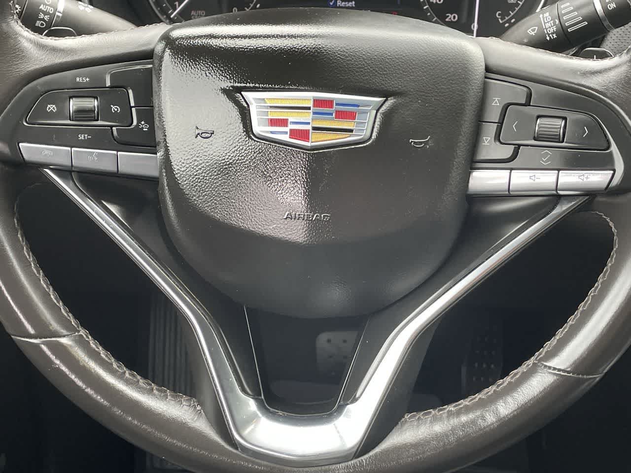Certified 2024 Cadillac XT6 Luxury AWD/4WD image 10