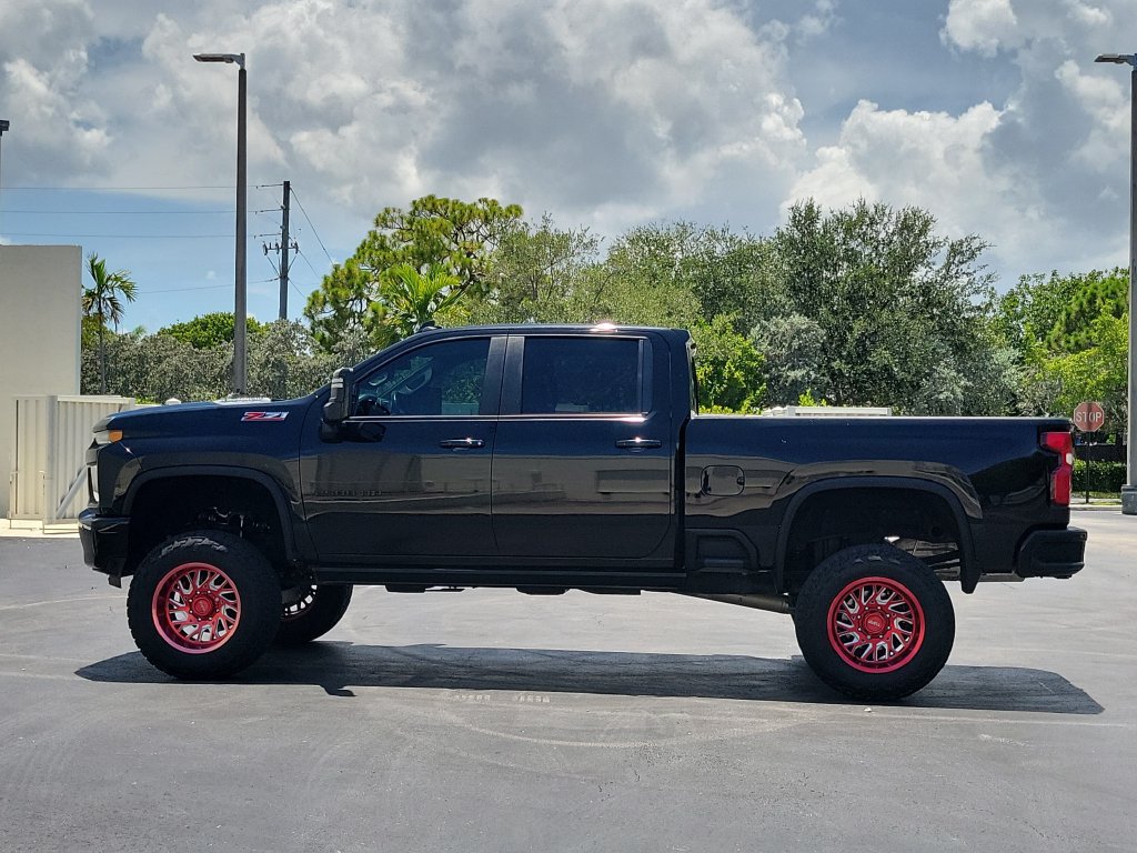 Used 2022 Chevrolet Silverado 2500 LTZ w/ LTZ Plus Package AWD/4WD image 9