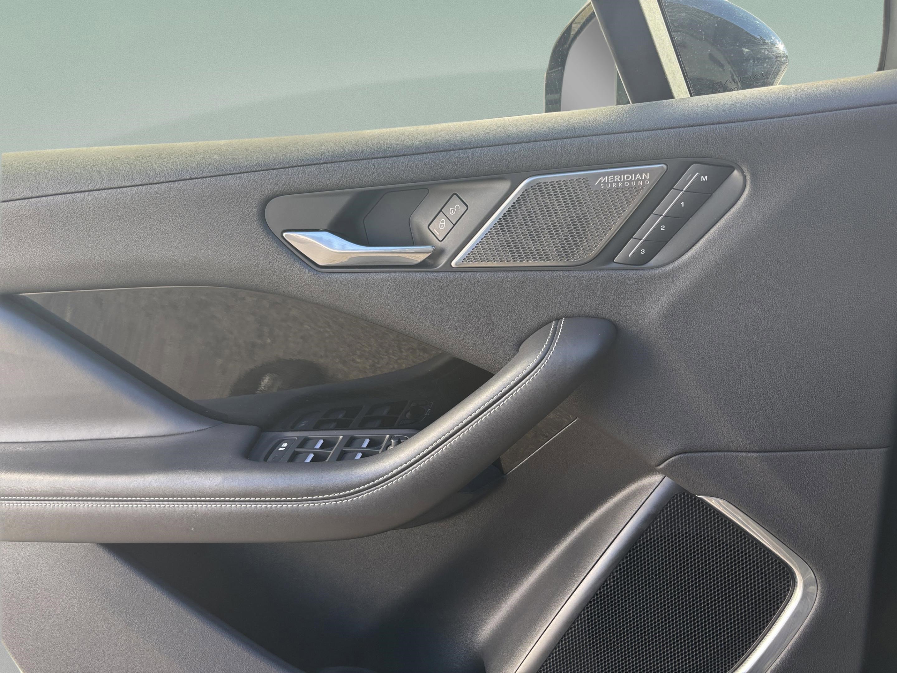 Used 2020 Jaguar I-PACE HSE image 15