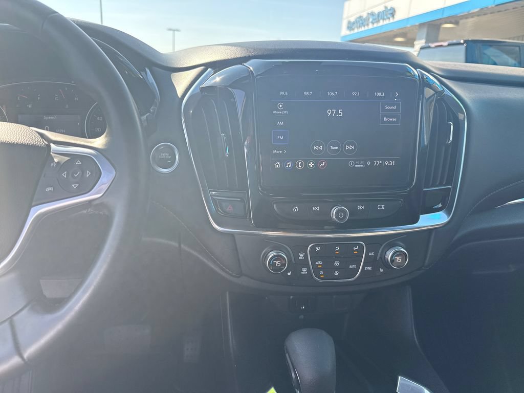 Used 2023 Chevrolet Traverse LT FWD image 30